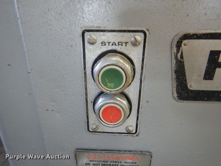 image for item FI9633 Hobart 4146 meat grinder