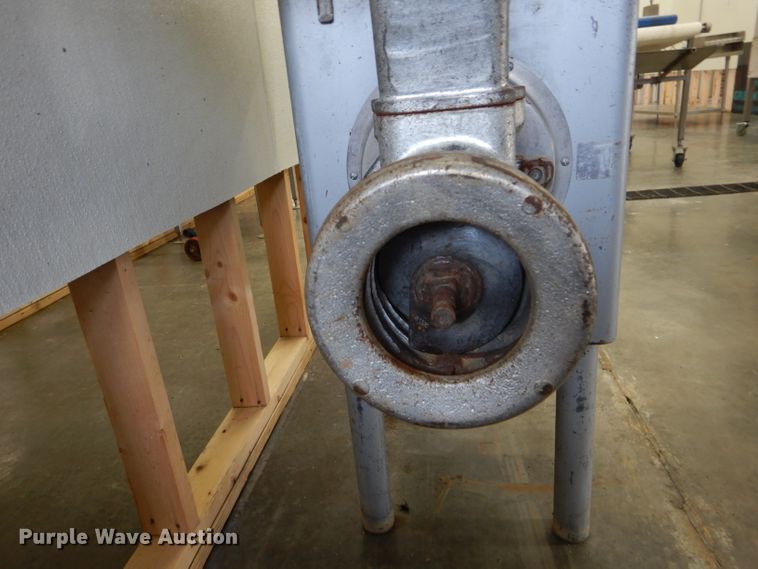 image for item FI9633 Hobart 4146 meat grinder