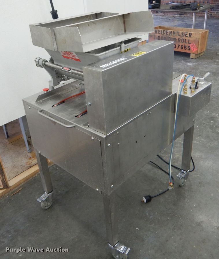 image for item FI9636 Rhodes Kooke King cookie cutter