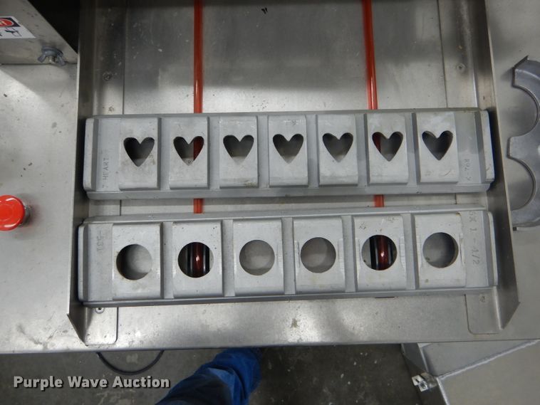 image for item FI9636 Rhodes Kooke King cookie cutter