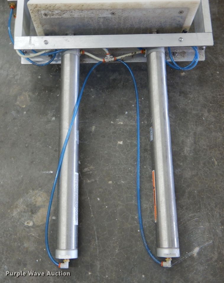 image for item FI9636 Rhodes Kooke King cookie cutter