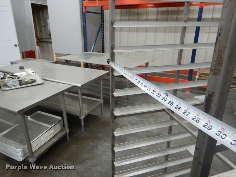 image for item FI9639 Tray racks and trays