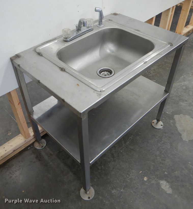 image for item FI9640 (9) tables