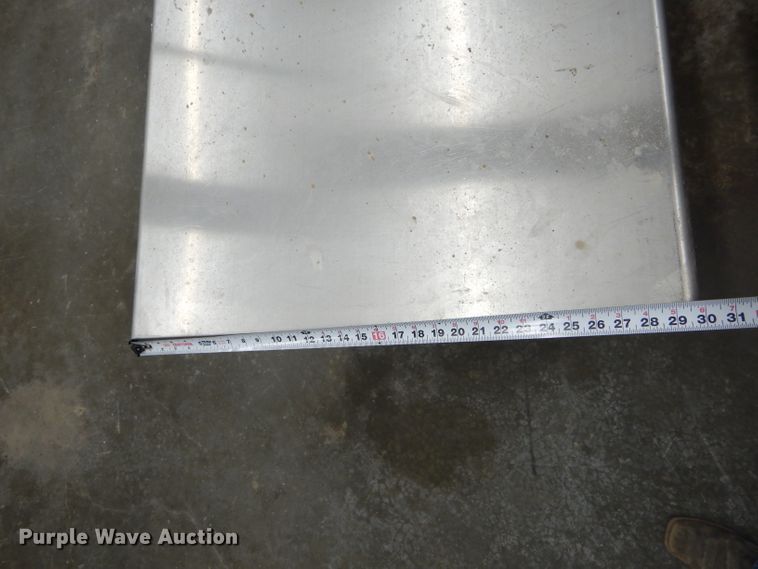 image for item FI9640 (9) tables