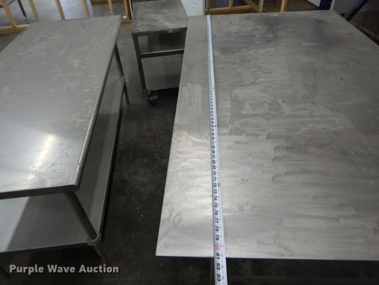 image for item FI9640 (9) tables