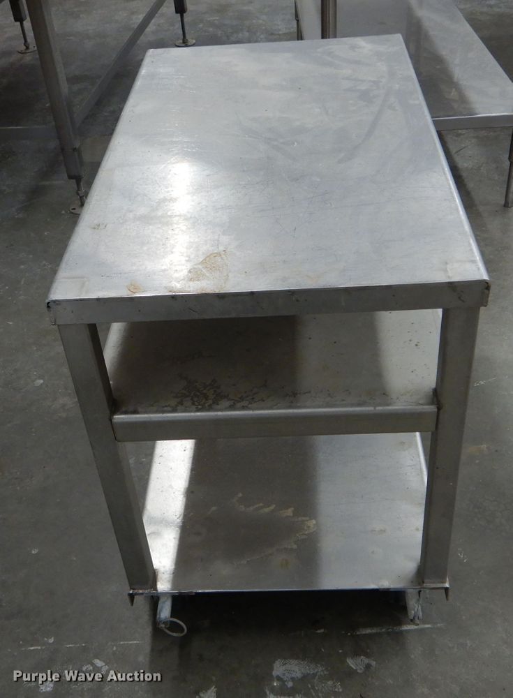 image for item FI9640 (9) tables