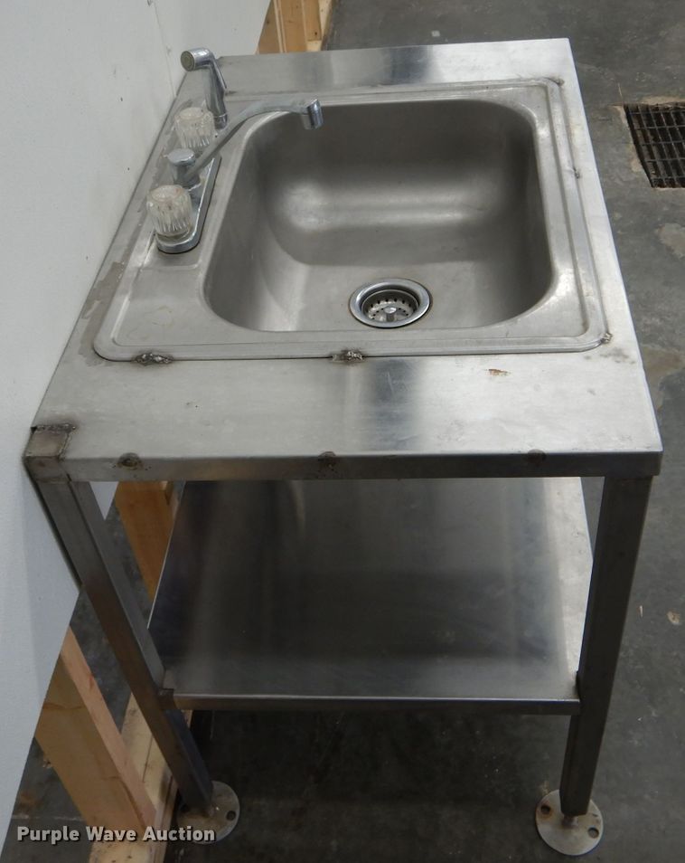 image for item FI9640 (9) tables