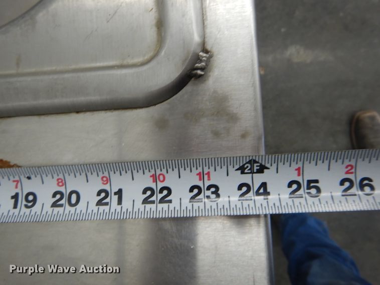 image for item FI9640 (9) tables