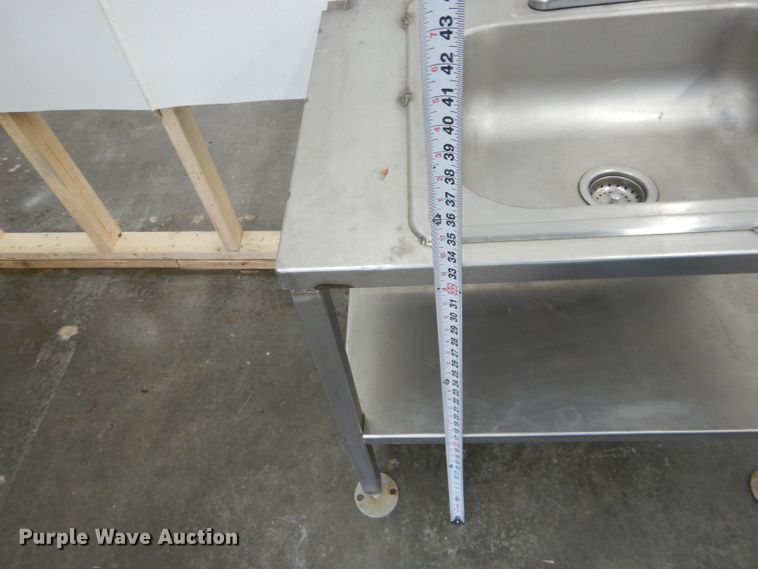 image for item FI9640 (9) tables