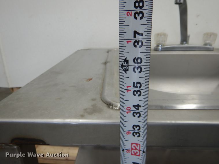 image for item FI9640 (9) tables