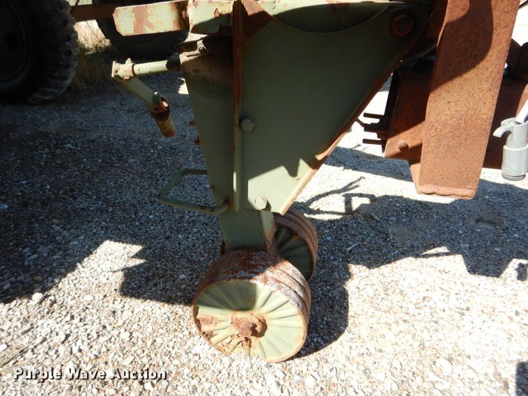 image for item FI9650 Fruehauf M107A2 tank trailer