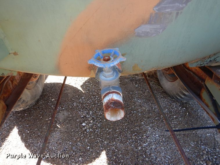 image for item FI9650 Fruehauf M107A2 tank trailer