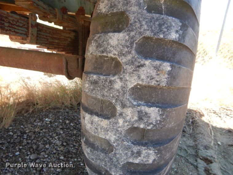 image for item FI9651 Fruehauf M107A2 tank trailer