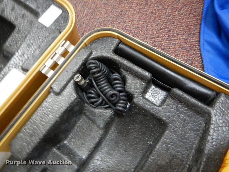 image for item FI9658 TopCon GTS-603 total station