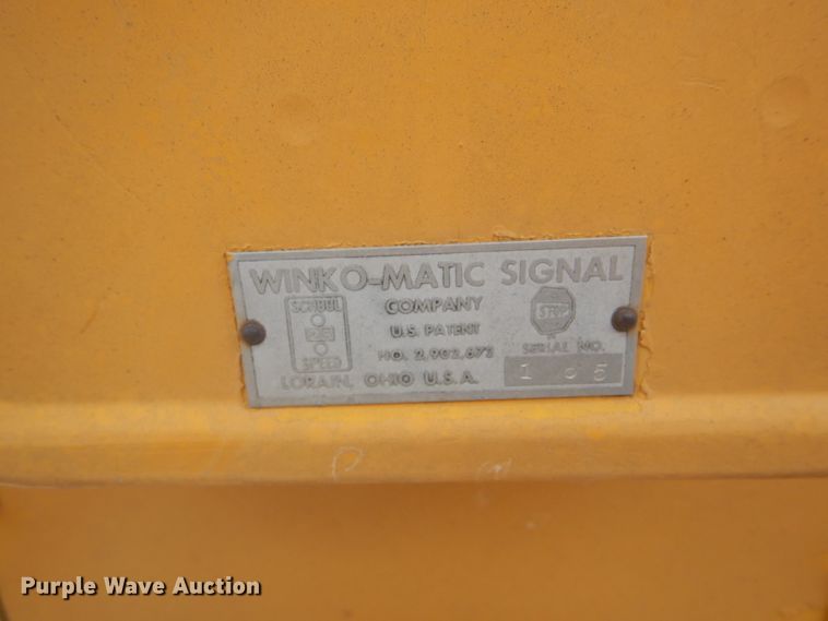 image for item FJ9752 (4) Winko-Matic Signal school zone signs