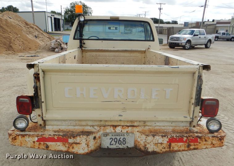 image for item FJ9754 1981 Chevrolet Custom Deluxe 20 pickup truck