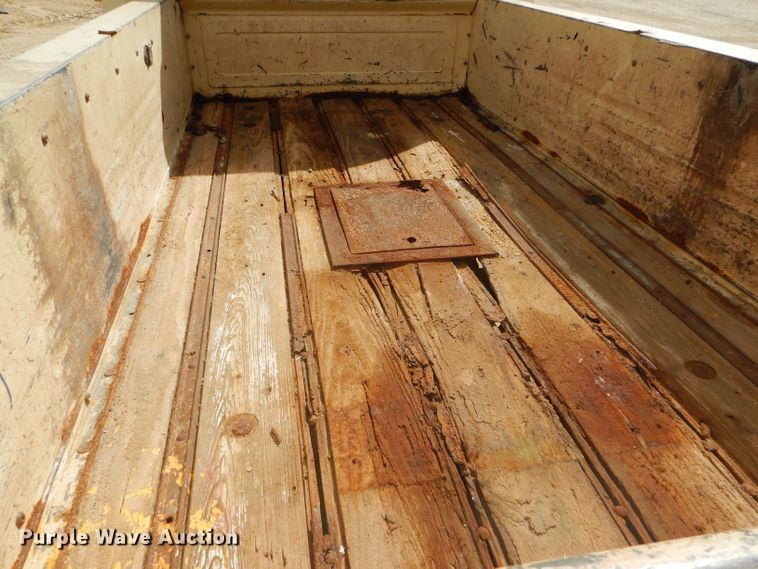 image for item FJ9754 1981 Chevrolet Custom Deluxe 20 pickup truck