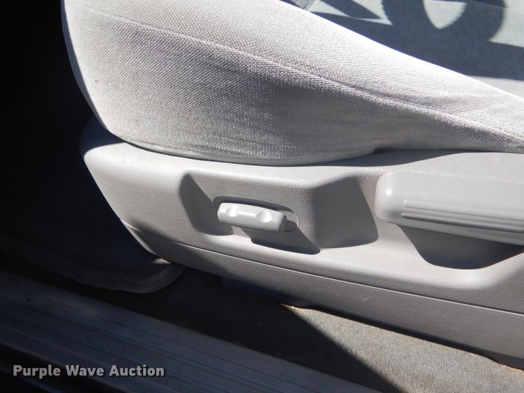 image for item FJ9771 2004 Ford Freestar SE