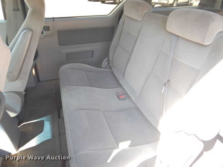 image for item FJ9771 2004 Ford Freestar SE