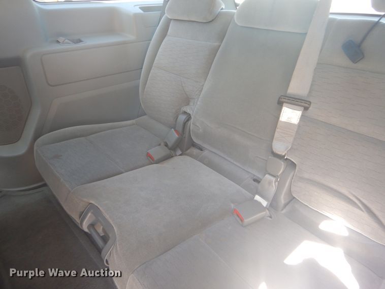 image for item FJ9771 2004 Ford Freestar SE