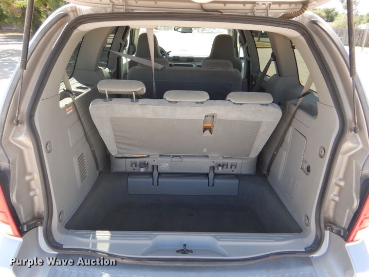 image for item FJ9771 2004 Ford Freestar SE