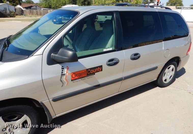 image for item FJ9771 2004 Ford Freestar SE