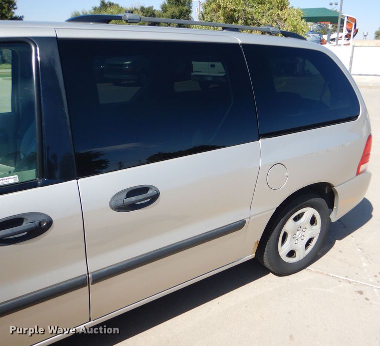 image for item FJ9771 2004 Ford Freestar SE