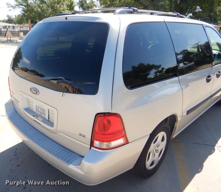 image for item FJ9771 2004 Ford Freestar SE