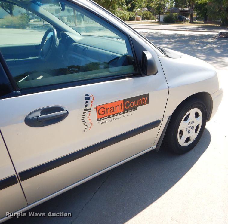 image for item FJ9771 2004 Ford Freestar SE