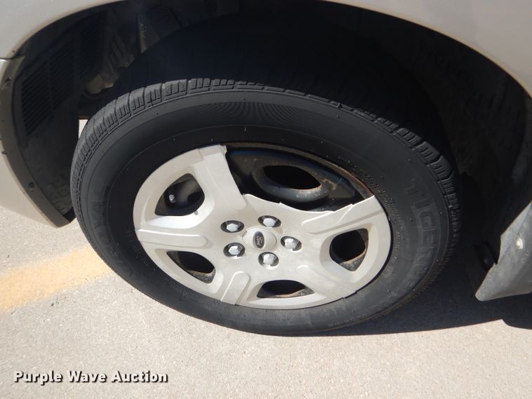 image for item FJ9771 2004 Ford Freestar SE