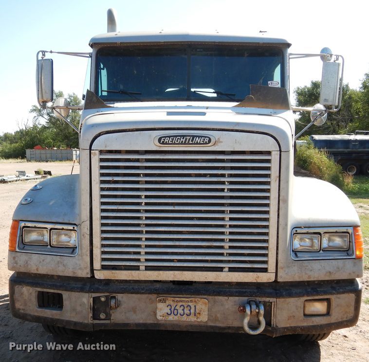 image for item FK9771 2000 Freightliner FLD semi truck