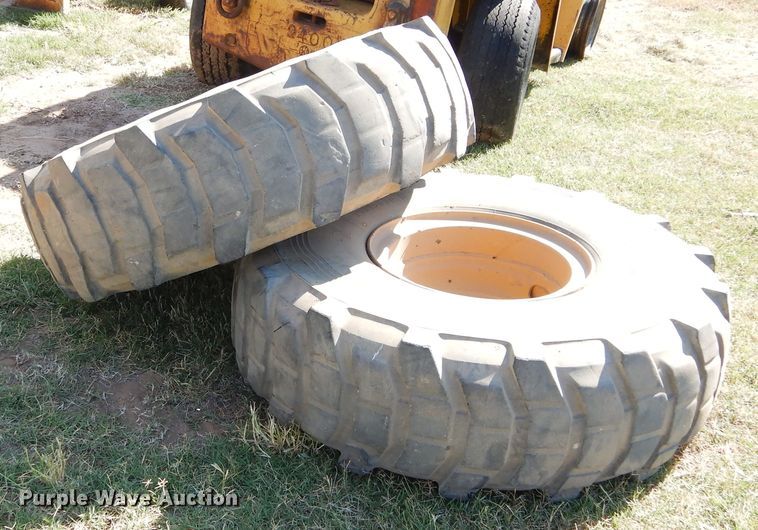 image for item FK9774 Michelin 16.00R20 tire