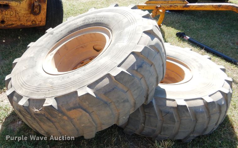 image for item FK9774 Michelin 16.00R20 tire