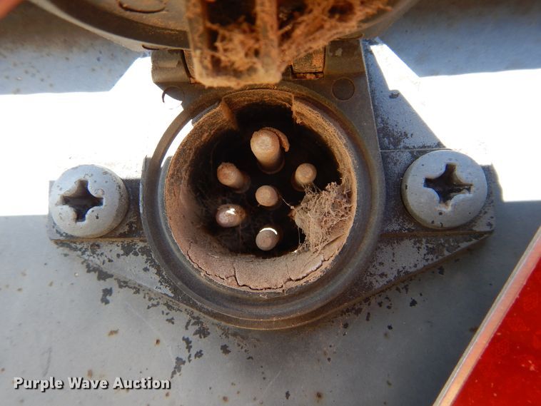 image for item FK9776 1983 John Deere 2750 tractor