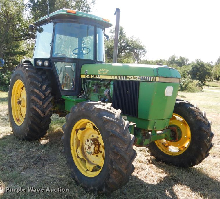 image for item FK9777 1984 John Deere 2950 tractor