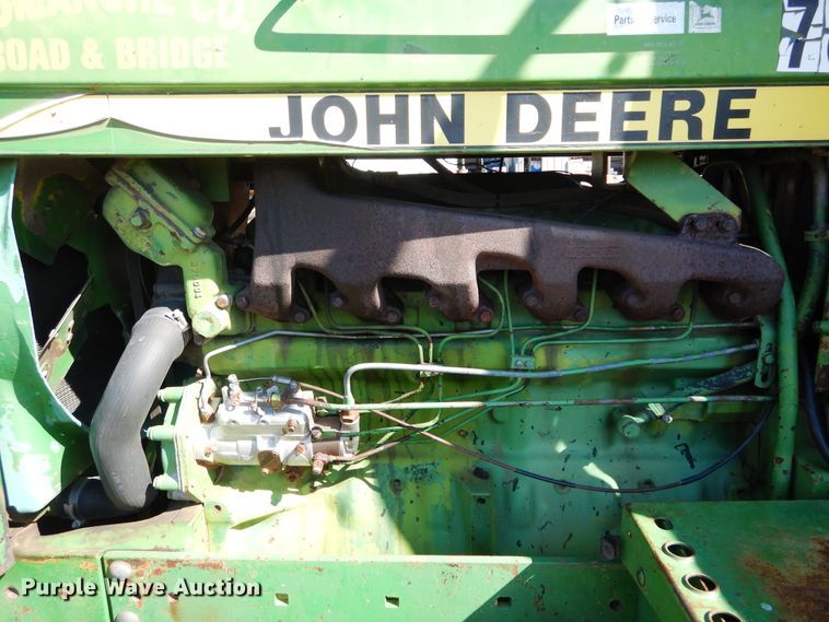 image for item FK9777 1984 John Deere 2950 tractor
