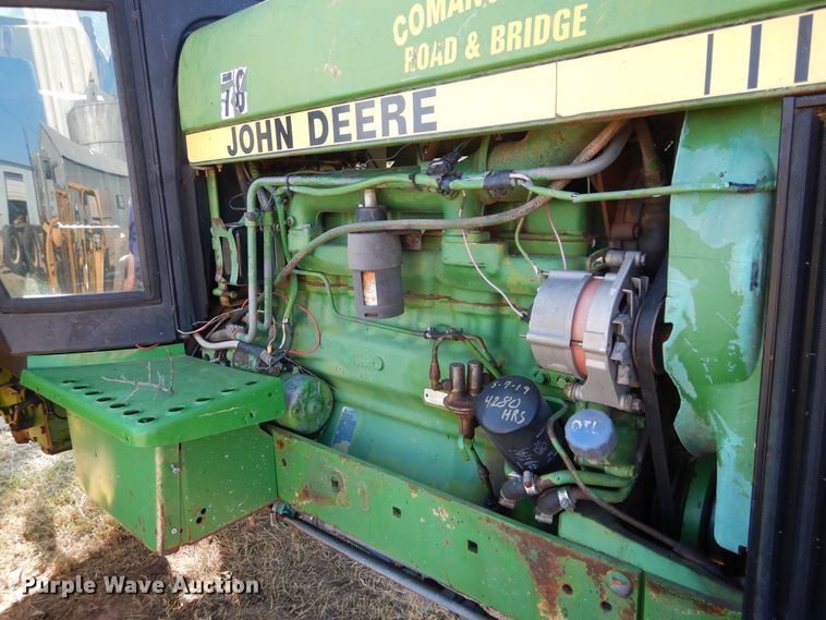 image for item FK9777 1984 John Deere 2950 tractor