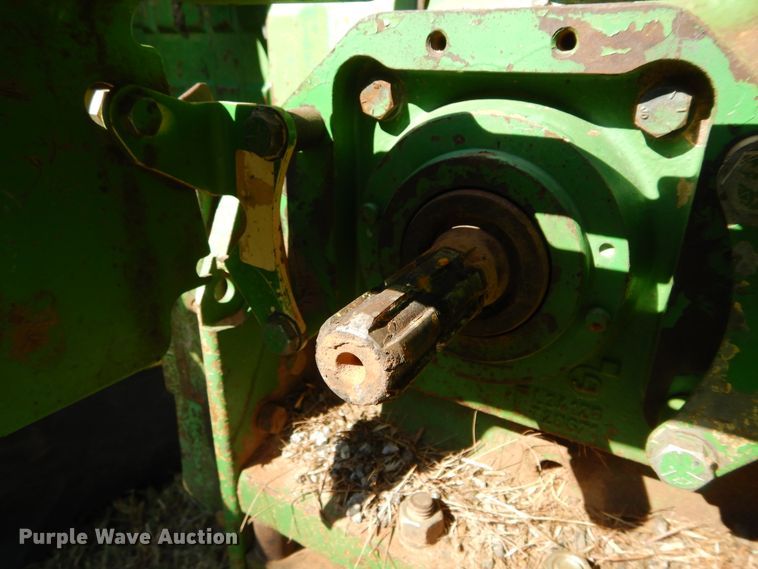 image for item FK9777 1984 John Deere 2950 tractor