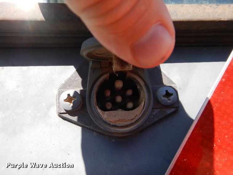 image for item FK9777 1984 John Deere 2950 tractor