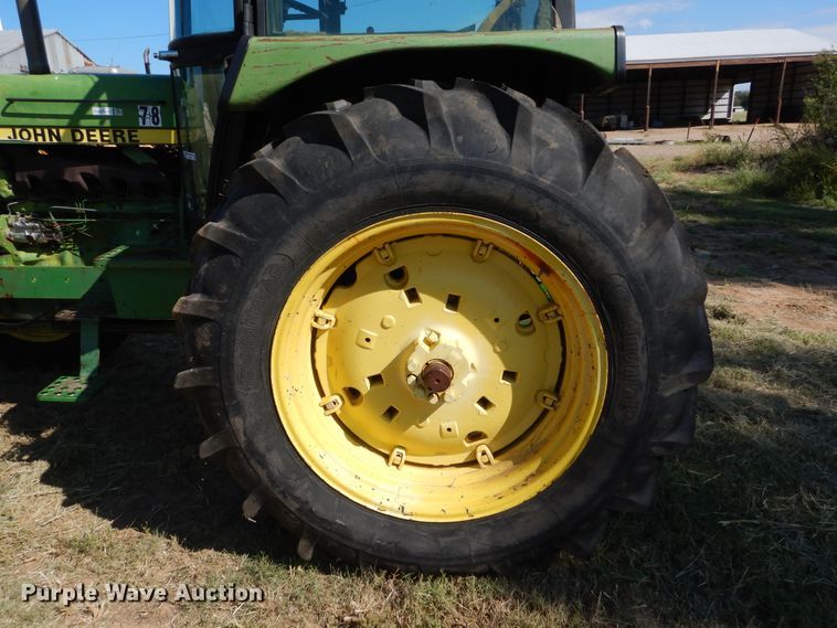 image for item FK9777 1984 John Deere 2950 tractor
