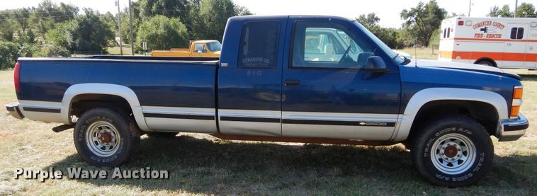 image for item FK9778 1995 Chevrolet K2500 Ext. Cab pickup truck