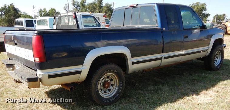 image for item FK9778 1995 Chevrolet K2500 Ext. Cab pickup truck
