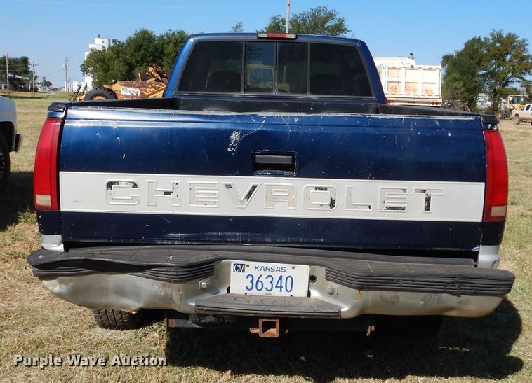 image for item FK9778 1995 Chevrolet K2500 Ext. Cab pickup truck