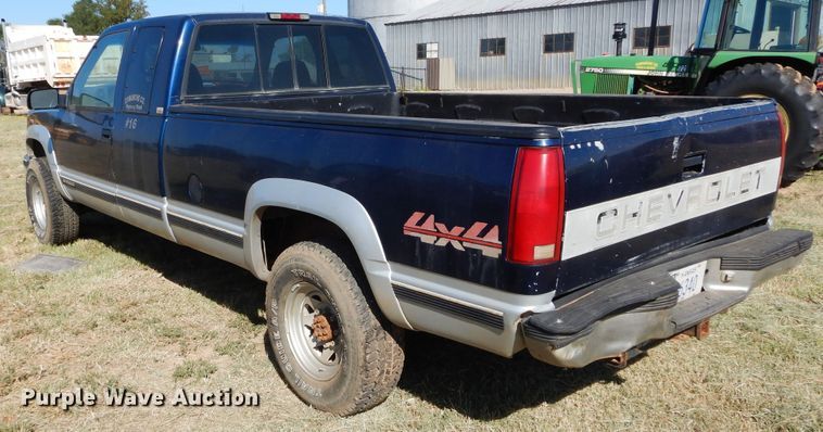 image for item FK9778 1995 Chevrolet K2500 Ext. Cab pickup truck