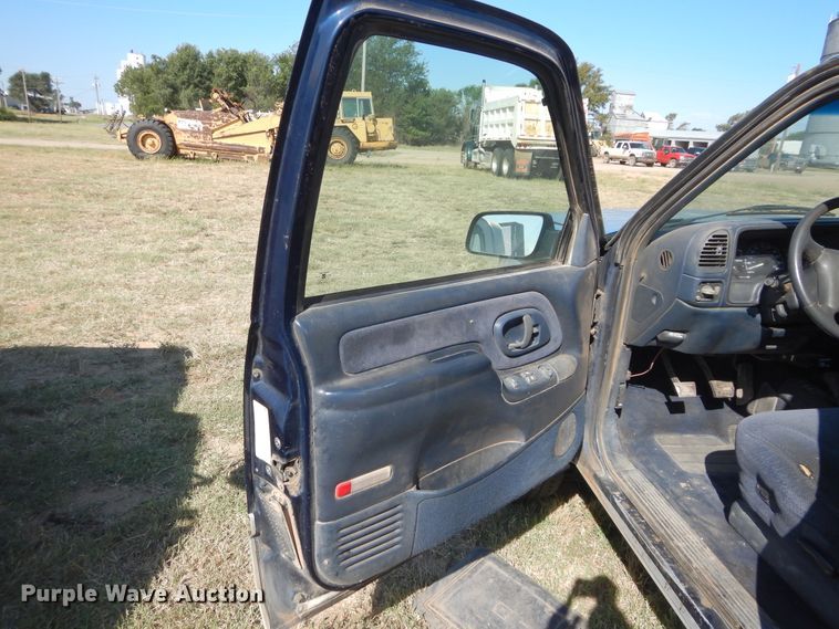 image for item FK9778 1995 Chevrolet K2500 Ext. Cab pickup truck