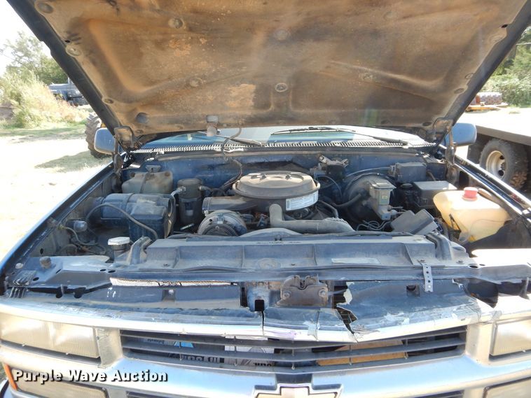 image for item FK9778 1995 Chevrolet K2500 Ext. Cab pickup truck