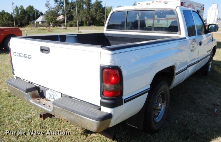 image for item FK9781 1997 Dodge Ram 1500 Club Cab pickup truck