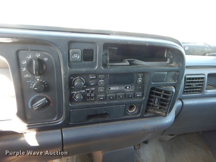 image for item FK9781 1997 Dodge Ram 1500 Club Cab pickup truck