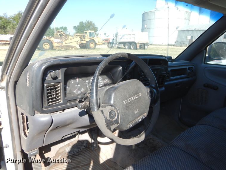 image for item FK9781 1997 Dodge Ram 1500 Club Cab pickup truck