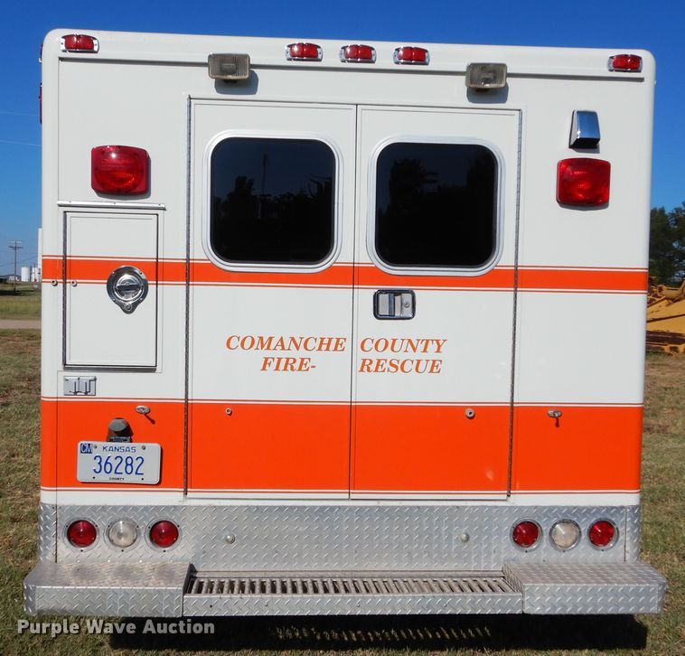 image for item FK9782 1986 Ford Econoline E350 ambulance